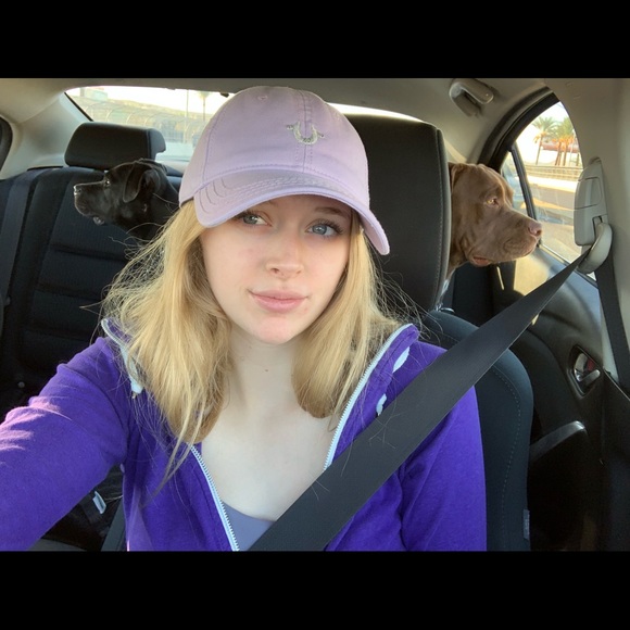 Meet your Posher, Davilyn - Picture 8 of 8